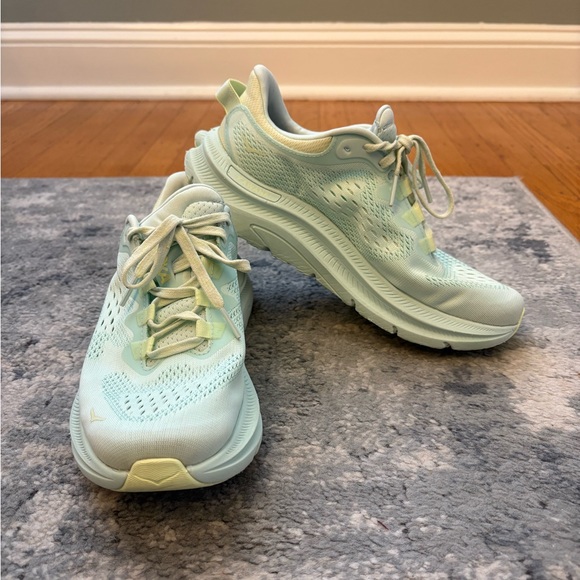 Hoka Kawana 2 Running Shoes, Women’s 7.5 - Picture 2 of 15